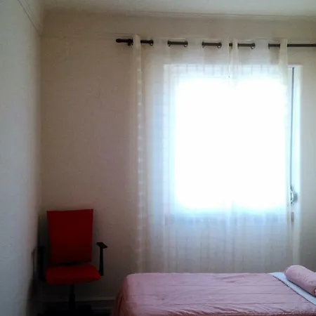Absolut Morning Hostal *